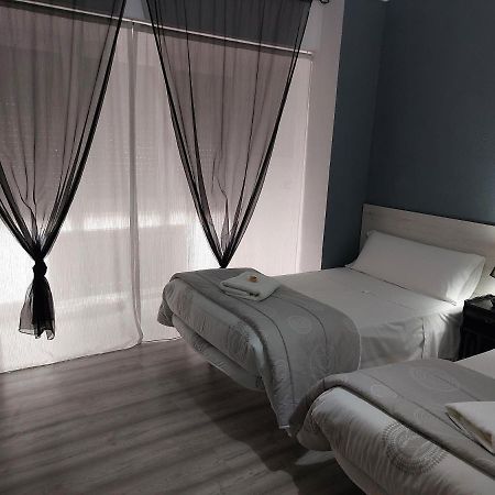 Pension Saint Mateo Logroño Extérieur photo