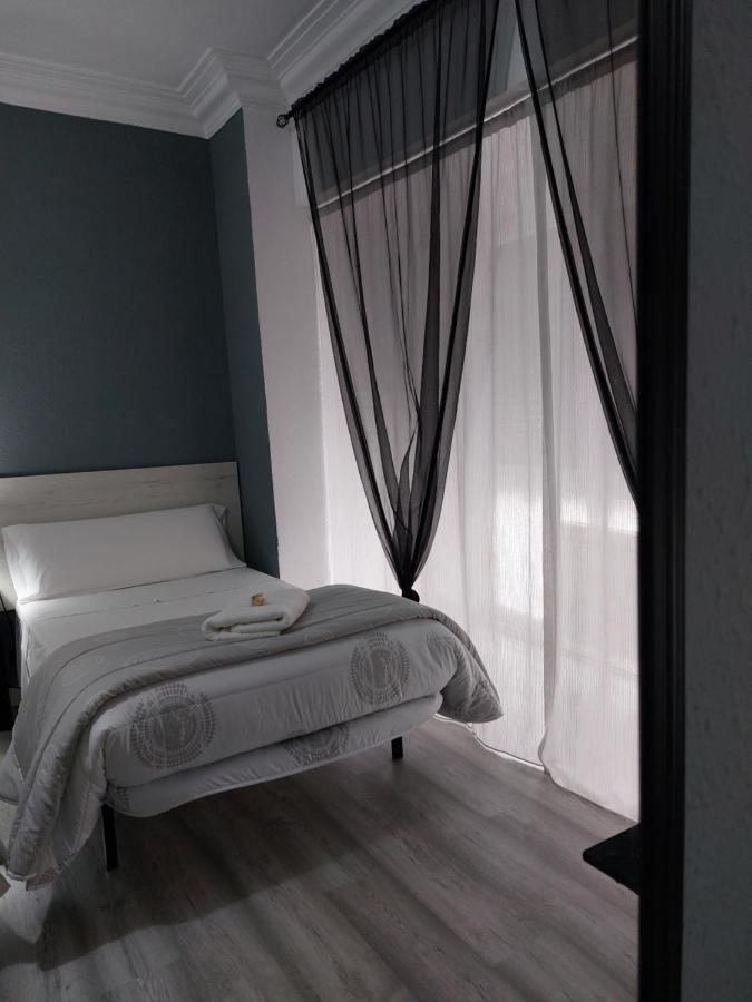 Pension Saint Mateo Logroño Extérieur photo
