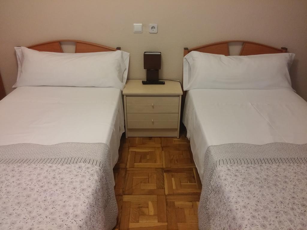 Pension Saint Mateo Logroño Extérieur photo