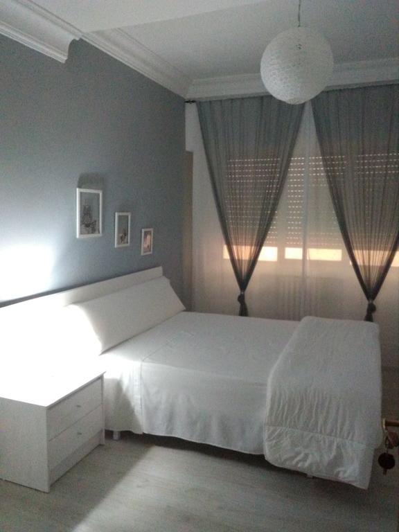 Pension Saint Mateo Logroño Extérieur photo